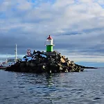 Lofoten Finnhavn Ovre - Panoramic View * Sørvågen