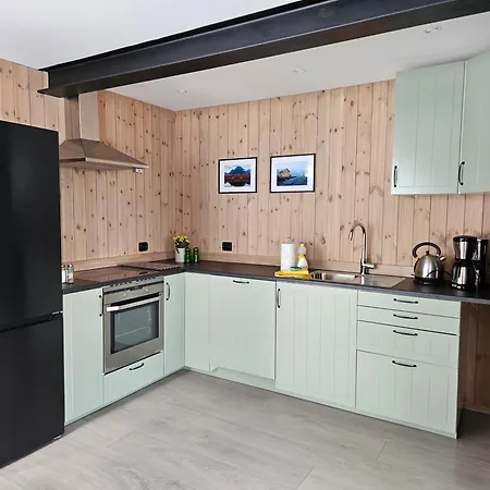 Lofoten Finnhavn Ovre Holiday home *